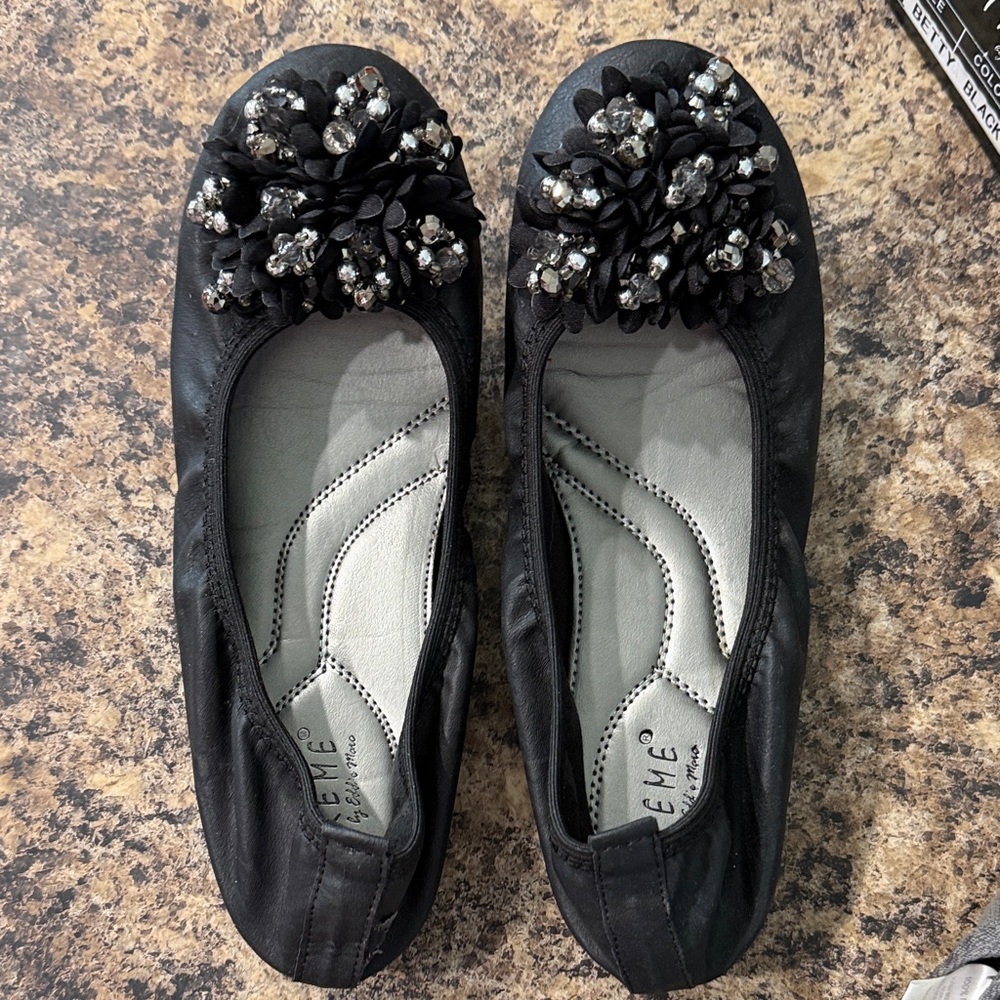 Me Too Black Floral Embellished Flats